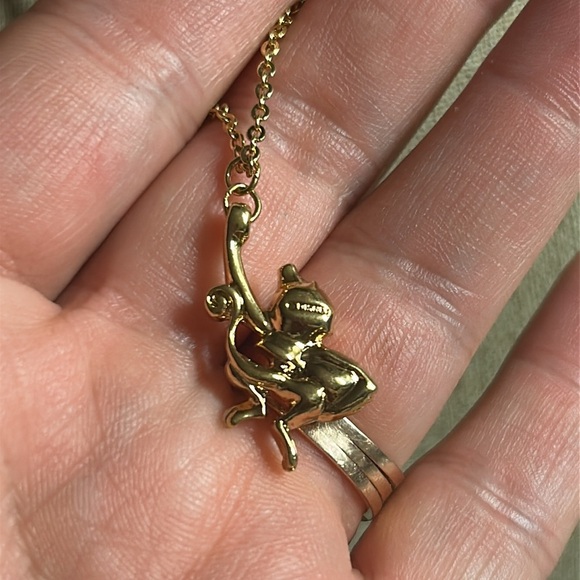 Vintage Avon Kids Disney Aladdin Abu Earrings & Necklace Set Red Gem Gold Tone - Picture 4 of 5